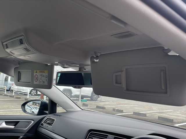 フォルクスワーゲン ゴルフ オールスター 神奈川県 2016(平28)年 5.1万km カーボンスティールグレーM 純正ナビ/【CD/DVD/SD/BT/USB/MirrorLink/フルセグTV】/バックカメラ/レーダークルーズコントロール/パドルシフト/ダウンヒルアシストコントロール/レーンキープアシスト/疲労検知システム/電動パーキングブレーキ/オートブレーキホールド/オートライト/オートワイパー/衝突被害軽減システム/横滑り防止装置/盗難防止装置/アイドリングストップ/ステアリングスイッチ/ISOFIX/新車時保証書/取扱説明書/スペアキー×１