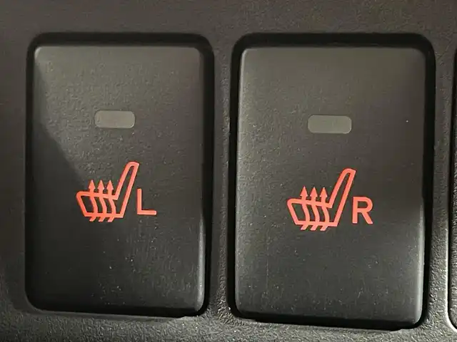 トヨタ ルーミー カスタムG－T 大阪府 2022(令4)年 2.5万km ブラックマイカメタリック/ブリリアントカッパークリスタルマイカ 2トーン 純正9incナビTV 360カメラ 両側パワースライドドア シートヒーター レーダークルコン 衝突軽減ブレーキ レーンアシスト スマートキー プッシュスタート クリアランスソナー 前後ドライブレコーダー ETC