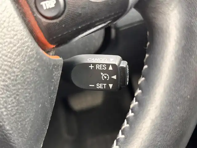 トヨタ シエンタ ハイブリッド ファンベースG 宮城県 2019(平31)年 4.2万km コバルトブルーメタリック LEDランプパッケージ/・オートレベリング機能付LEDヘッドランプ/・オートライト/・LEDフロントフォグランプ/・レッド加飾付クリアレンズLEDリアコンビネーションランプ/パノラミックビュー対応ナビレディパッケージ/・パノラミックビューモニター/・ステアリングスイッチ/・ドアミラーヒーター/インテリジェントクリアランスソナー/シートヒーター（運転席/助手席）/ステアリングヒーター/＝＝＝/セーフティセンス/・プリクラッシュセーフティ/・レーンディパーチャーアラート/・オートマチックハイビーム/先行車発進告知機能/純正ナビ（NSZT-W68T）/・CD/DVD/・Bluetooth/・フルセグTV/ビルトインETC/ドライブレコーダー/革巻きステアリング/電動格納ミラー/純正フロアマット/純正ドアバイザー/Wエアバッグ