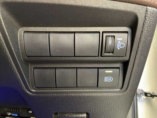 トヨタ ヤリスクロス ハイブリッド Z 長野県 2021(令3)年 8.1万km ホワイトパールクリスタルシャイン ４ＷＤ/純正ナビ/ＣＤ・ＤＶＤ再生/Bluetooth Audio/バックカメラ/前後ドライブレコーダー/衝突被害軽減ブレーキ/オートマチックハイビーム/レーンディパーチャーアラート/Ｄ席パワーシート/前席シートヒーター/LEDヘッドライト/オートライト/純正アルミ＋サマータイヤ車載/Miracast/スマートキーx2/プッシュスタート