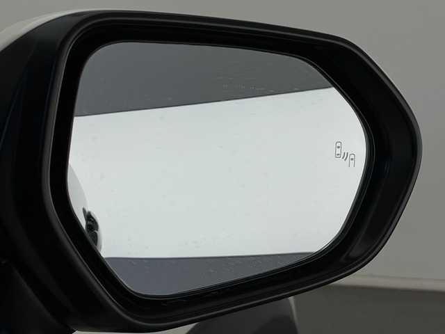 トヨタ ヤリスクロス ハイブリッド Z 長野県 2021(令3)年 8.1万km ホワイトパールクリスタルシャイン ４ＷＤ/純正ナビ/ＣＤ・ＤＶＤ再生/Bluetooth Audio/バックカメラ/前後ドライブレコーダー/衝突被害軽減ブレーキ/オートマチックハイビーム/レーンディパーチャーアラート/Ｄ席パワーシート/前席シートヒーター/LEDヘッドライト/オートライト/純正アルミ＋サマータイヤ車載/Miracast/スマートキーx2/プッシュスタート