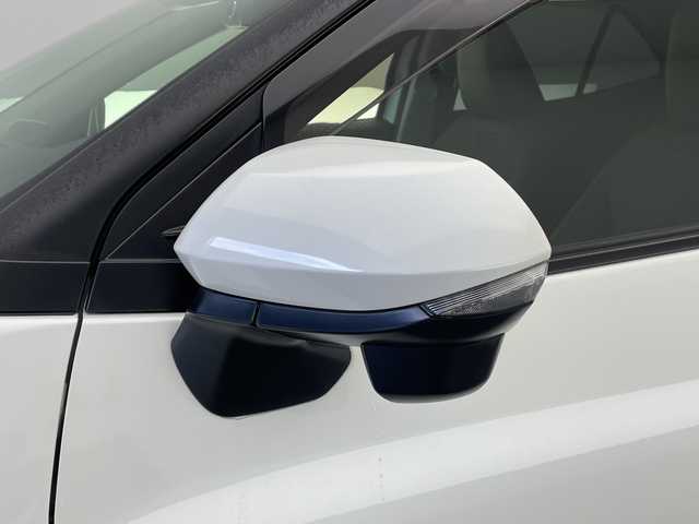 トヨタ ヤリスクロス ハイブリッド Z 長野県 2021(令3)年 8.1万km ホワイトパールクリスタルシャイン ４ＷＤ/純正ナビ/ＣＤ・ＤＶＤ再生/Bluetooth Audio/バックカメラ/前後ドライブレコーダー/衝突被害軽減ブレーキ/オートマチックハイビーム/レーンディパーチャーアラート/Ｄ席パワーシート/前席シートヒーター/LEDヘッドライト/オートライト/純正アルミ＋サマータイヤ車載/Miracast/スマートキーx2/プッシュスタート