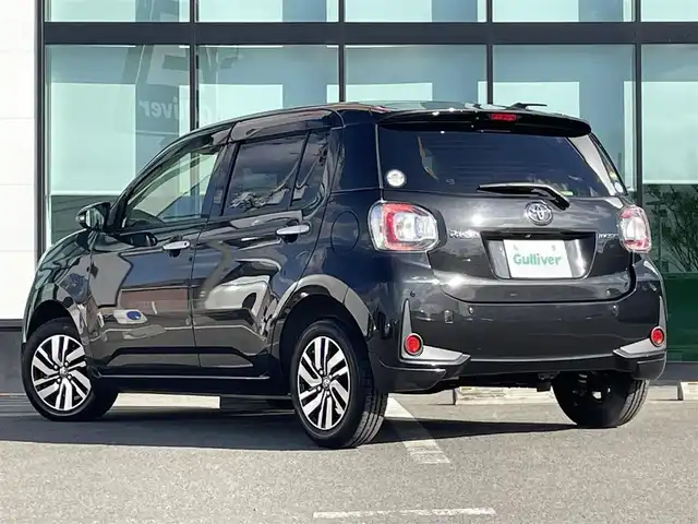 トヨタ パッソ モーダ　Gパッケージ 和歌山県 2018(平30)年 1.8万km ブラックマイカメタリック 純正7インチナビ（NSZT-W66T)/バックカメラ/衝突軽減ブレーキ/前後コーナーセンサー/オートライト/横滑り防止/ビルトインETC/ドラレコ/ステリモ/LEDヘッドライト/フォグランプ