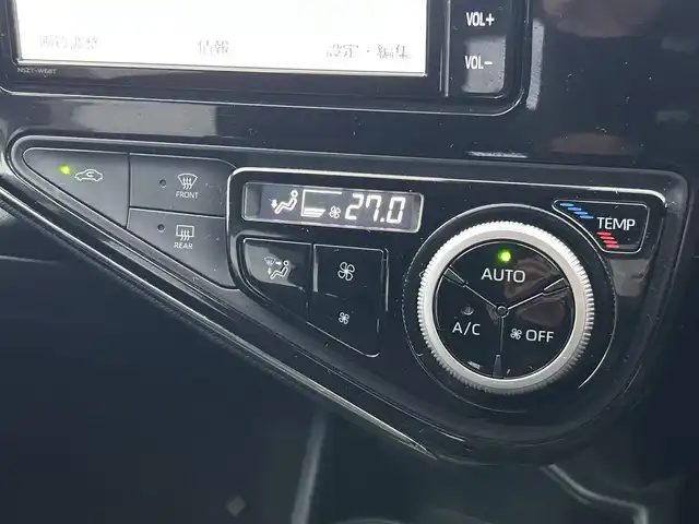 トヨタ アクア S スタイルブラック 熊本県 2018(平30)年 5.2万km ダークブルーマイカ 純正ナビ/・AM/FM/CD/DVD/BT/SD/・フルセグTV/・バックカメラ/トヨタセーフティセンス/・プリクラッシュセーフティ/・レーンディパーチャーアラート/・オートマチックハイビーム/・先行車発進お知らせ/純正フロアマット/ETC/横滑り防止装置/電動格納ミラー/ウインカーミラー/ドアバイザー/プッシュスタート/スマートキー