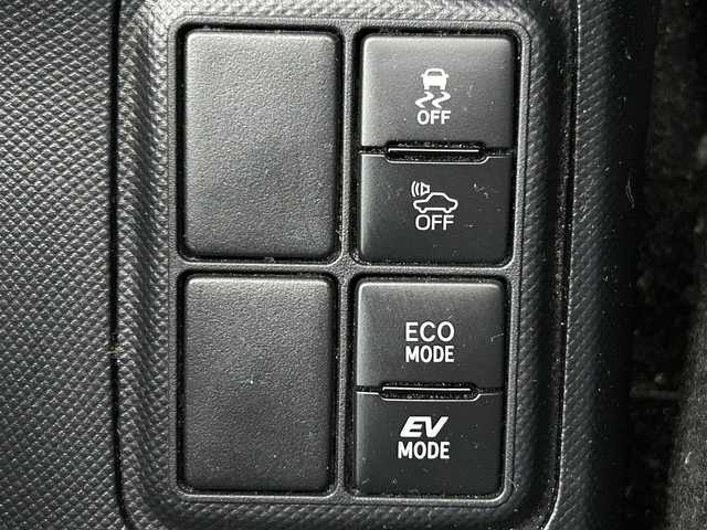 トヨタ アクア S スタイルブラック 熊本県 2018(平30)年 5.2万km ダークブルーマイカ 純正ナビ/・AM/FM/CD/DVD/BT/SD/・フルセグTV/・バックカメラ/トヨタセーフティセンス/・プリクラッシュセーフティ/・レーンディパーチャーアラート/・オートマチックハイビーム/・先行車発進お知らせ/純正フロアマット/ETC/横滑り防止装置/電動格納ミラー/ウインカーミラー/ドアバイザー/プッシュスタート/スマートキー