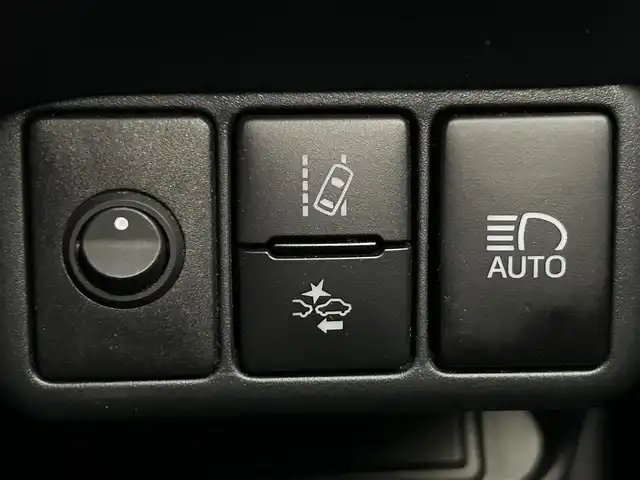 トヨタ アクア S スタイルブラック 熊本県 2018(平30)年 5.2万km ダークブルーマイカ 純正ナビ/・AM/FM/CD/DVD/BT/SD/・フルセグTV/・バックカメラ/トヨタセーフティセンス/・プリクラッシュセーフティ/・レーンディパーチャーアラート/・オートマチックハイビーム/・先行車発進お知らせ/純正フロアマット/ETC/横滑り防止装置/電動格納ミラー/ウインカーミラー/ドアバイザー/プッシュスタート/スマートキー