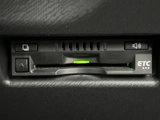 トヨタ アクア S スタイルブラック 熊本県 2018(平30)年 5.2万km ダークブルーマイカ 純正ナビ/・AM/FM/CD/DVD/BT/SD/・フルセグTV/・バックカメラ/トヨタセーフティセンス/・プリクラッシュセーフティ/・レーンディパーチャーアラート/・オートマチックハイビーム/・先行車発進お知らせ/純正フロアマット/ETC/横滑り防止装置/電動格納ミラー/ウインカーミラー/ドアバイザー/プッシュスタート/スマートキー