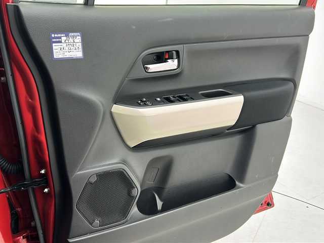 スズキ クロスビー HYBRID MZ 千葉県 2022(令4)年 3.5万km バーニングレッドパールメタリック/ブラック2トーン 純正ディスプレイオーディオ/　CD/DVD/Bluetooth/レーダークルーズコントロール/レーンキープアシスト/衝突軽減ブレーキ/コーナーセンサー（後）/先行車発進警報/オートハイビーム/パドルシフト/前席シートヒーター/LEDヘッドライト/フォグランプ/ETC/前後ドラレコ/バックカメラ/シートバックテーブル/電動格納ミラー/フロアマット