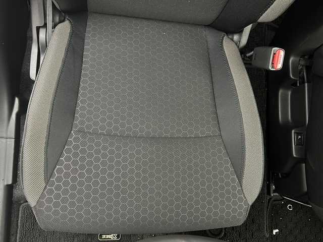 スズキ クロスビー HYBRID MZ 千葉県 2022(令4)年 3.5万km バーニングレッドパールメタリック/ブラック2トーン 純正ディスプレイオーディオ/　CD/DVD/Bluetooth/レーダークルーズコントロール/レーンキープアシスト/衝突軽減ブレーキ/コーナーセンサー（後）/先行車発進警報/オートハイビーム/パドルシフト/前席シートヒーター/LEDヘッドライト/フォグランプ/ETC/前後ドラレコ/バックカメラ/シートバックテーブル/電動格納ミラー/フロアマット