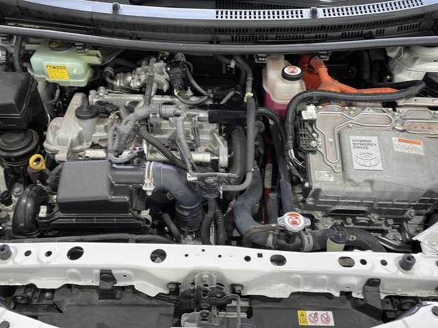トヨタ アクア S 新潟県 2018(平30)年 4.2万km スーパーホワイトⅡ トヨタセーフティーセンス/社外メモリナビ/　　ワンセグ/CD/DVD/SD/バックカメラ/オートライト/ステリングスイッチ/オートエアコン/レーンキープ/ウィンカーミラー/電格ミラー/ETC