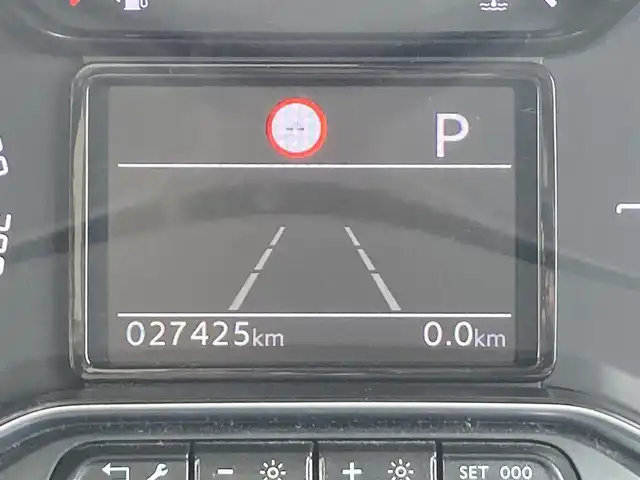シトロエン ベルランゴ シャイン 熊本県 2022(令4)年 2.8万km サーブル ・スマートキー/・プッシュスタート/・ガラスルーフ/・アクティブセーフティブレーキ/・疲労検知/・インテリジェントハイビーム/・パーキングセンサー/・ブラインドスポットモニター/・クルーズコントロール(追従式)/・純正ディスプレイオーディオ/　【Bluetooth・USB・AppleCarPlay・AndroidAuto】/・バックカメラ＆左サイドカメラ/・ETC/・ドライブレコーダー(前方録画)/・純正マット