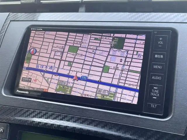 トヨタ プリウス S ツーリングセレ G’s 愛知県 2012(平24)年 14.6万km ホワイトパールクリスタルシャイン G’s専用装備/・エアロバンパー／リアガーニッシュ/・LEDイルミネーションビーム/・ブラック加飾付HIDヘッドライト/・大径マフラー/・専用チューニングサスペンション/・専用18インチAW/・レッドステッチ入ディンプル革巻きステアリング/・カーボン調シフトパネル/・レッドステッチ＆ロゴ刺繍入シート/・ロゴ入レッドパワースイッチ/・アルミペダル/社外HDDナビ〈CN-H500WD〉/DVD／Bluetooth／MS／地デジTV/バックビューカメラ/社外前後ドラレコ〈DRY-TW7500〉/スマートキー