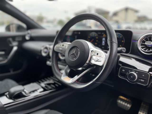 メルセデス・ベンツ ＣＬＡ２００ｄ AMGライン 栃木県 2019(令1)年 3.6万km コスモスブラック アドバンスドパッケージ/・全方位カメラ/・ヘッドアップディスプレイ/レーダーセーフティパッケージ/ナビゲーションパッケージ/キーレスゴー/パドルシフト/ACC/ナビ/フルセグTV/パワーシート /シートヒーター /ハーフレザー /LEDヘッドライト/オートライト/パークトロニック /レーンキープアシスト/ブラインドスポット /アンビエントライト /ドライブレコーダー