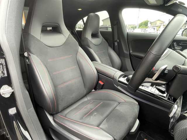 メルセデス・ベンツ ＣＬＡ２００ｄ AMGライン 栃木県 2019(令1)年 3.6万km コスモスブラック アドバンスドパッケージ/・全方位カメラ/・ヘッドアップディスプレイ/レーダーセーフティパッケージ/ナビゲーションパッケージ/キーレスゴー/パドルシフト/ACC/ナビ/フルセグTV/パワーシート /シートヒーター /ハーフレザー /LEDヘッドライト/オートライト/パークトロニック /レーンキープアシスト/ブラインドスポット /アンビエントライト /ドライブレコーダー