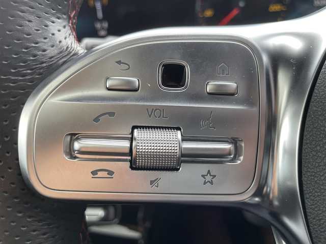 メルセデス・ベンツ ＣＬＡ２００ｄ AMGライン 栃木県 2019(令1)年 3.6万km コスモスブラック アドバンスドパッケージ/・全方位カメラ/・ヘッドアップディスプレイ/レーダーセーフティパッケージ/ナビゲーションパッケージ/キーレスゴー/パドルシフト/ACC/ナビ/フルセグTV/パワーシート /シートヒーター /ハーフレザー /LEDヘッドライト/オートライト/パークトロニック /レーンキープアシスト/ブラインドスポット /アンビエントライト /ドライブレコーダー