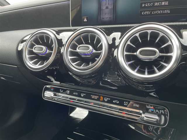 メルセデス・ベンツ ＣＬＡ２００ｄ AMGライン 栃木県 2019(令1)年 3.6万km コスモスブラック アドバンスドパッケージ/・全方位カメラ/・ヘッドアップディスプレイ/レーダーセーフティパッケージ/ナビゲーションパッケージ/キーレスゴー/パドルシフト/ACC/ナビ/フルセグTV/パワーシート /シートヒーター /ハーフレザー /LEDヘッドライト/オートライト/パークトロニック /レーンキープアシスト/ブラインドスポット /アンビエントライト /ドライブレコーダー