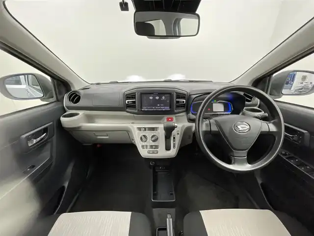 ダイハツ ミラ イース X SAⅢ 群馬県 2018(平30)年 8.3万km ブライトシルバーメタリック 純正ナビ　Bluetooth　AUX　バックカメラ　ETC　衝突軽減システム　コーナーセンサー　オートマチックハイビーム　横滑り防止装置　アイドリングストップ　純正AW　ABS　パワーステアリング