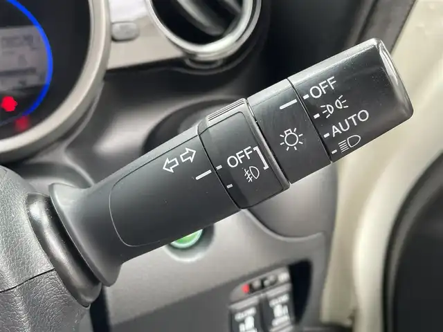 ホンダ Ｎ ＢＯＸ カスタム G SSパッケージ 愛媛県 2013(平25)年 8.1万km プレミアムホワイトパール 社外ナビ(CN-RE03D)/・Bluetooth/・CD/DVD/フルセグTV/後席モニター(ALPINE パッケージ-M900SC)/バックカメラ/両側パワースライドドア/ETC/前方ドライブレコーダー/社外フロアマット/純正14インチAW/オートライト/オートマチックハイビーム/LEDヘッドライト/ステアリングスイッチ/ドアバイザー