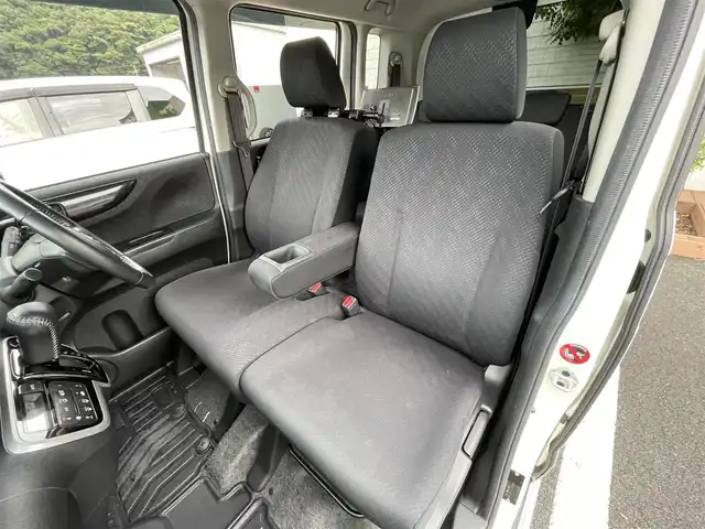 ホンダ Ｎ ＢＯＸ カスタム G SSパッケージ 愛媛県 2013(平25)年 8.1万km プレミアムホワイトパール 社外ナビ(CN-RE03D)/・Bluetooth/・CD/DVD/フルセグTV/後席モニター(ALPINE パッケージ-M900SC)/バックカメラ/両側パワースライドドア/ETC/前方ドライブレコーダー/社外フロアマット/純正14インチAW/オートライト/オートマチックハイビーム/LEDヘッドライト/ステアリングスイッチ/ドアバイザー