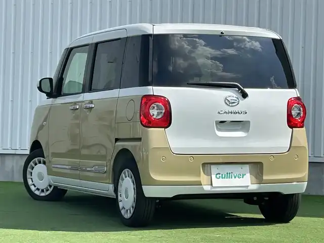 ダイハツ ムーヴ キャンバス ストライプス G 香川県 2023(令5)年 0.1千km シャイニングホワイトパール/サンドベージュメタリック 登録済み未使用車/両側パワースライドドア/シートヒーター/フルファブリックシート/スマートアシストII/→衝突回避支援ブレーキ機能/→LKC（レーンキープコントロール）/→コーナーセンサー（前後）/→車線逸脱警報機能/→ブレーキ制御付き誤発進抑制機能（前後）/→ふらつき警報/→先行車発進おしらせ機能/LEDオートライト/LDEフォグランプ/ステアリングスイッチ/オートホールド機能/電動格納ミラー/ホっとカップホルダー（保温機能・前席）/スマートキー/スペアキー