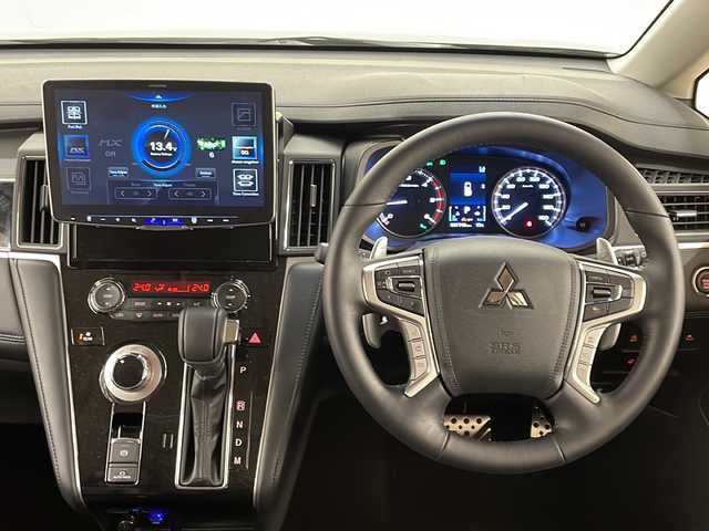 三菱 デリカＤ：５ ブラックエディション 道央・札幌 2024(令6)年 0.8万km アメジストブラック /ワンオーナー//4WD//ALPINEディスプレイオーディオ/（BT/HDMI/USB/AM/FM）//クルーズコントロール追従あり//衝突軽減ブレーキ//オートライト//パドルシフト//アイドリングストップ//ブレーキホールド//パワーバックドア//全方位モニター//バックカメラ//D席パワーシート//前席シートヒーター//ビルトインETC//フロントグリルガード//社外ドライブレコーダー//ハンドルヒーター//純正18インチAW//両側パワースライドア