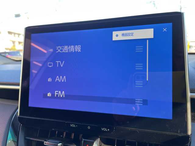 トヨタ カローラ クロス ハイブリッド Z 石川県 2024(令6)年 1.5万km パール モデリスタエアロ　純正１０．５型ナビ　フルセグＴＶ　パノラマモニター　ＬＥＤヘッドライト　ハーフレザーシート　シートヒーター　ＢＳＭ　純正アルミホイール　トヨタセーフティセンス　レーダークルーズ　ETC　スマートキー　プッシュスタート　電動ミラー　保証書