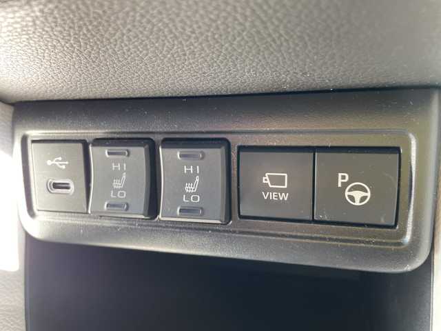 トヨタ カローラ クロス ハイブリッド Z 石川県 2024(令6)年 1.5万km パール モデリスタエアロ　純正１０．５型ナビ　フルセグＴＶ　パノラマモニター　ＬＥＤヘッドライト　ハーフレザーシート　シートヒーター　ＢＳＭ　純正アルミホイール　トヨタセーフティセンス　レーダークルーズ　ETC　スマートキー　プッシュスタート　電動ミラー　保証書