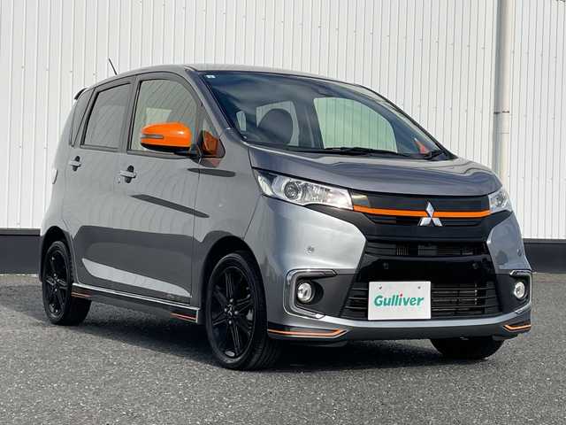 三菱 ｅＫカスタム アクティブギア 千葉県 2019(平31)年 2.2万km グレーＭⅡ 全周囲カメラ/衝突被害軽減システム/車線逸脱警報/クルーズコントロール/横滑り防止装置/ETC/アイドリングストップ/フォグランプ/オートライト/ウィンカーミラー/電動格納ミラー/純正15インチAW/シートヒーター/シートリフター/プッシュスタート/スマートキー/フロアマット/スペアキー/取扱説明書