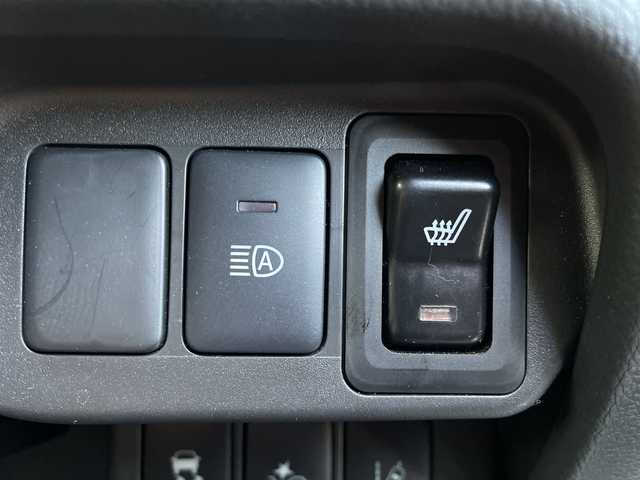 三菱 ｅＫカスタム アクティブギア 千葉県 2019(平31)年 2.2万km グレーＭⅡ 全周囲カメラ/衝突被害軽減システム/車線逸脱警報/クルーズコントロール/横滑り防止装置/ETC/アイドリングストップ/フォグランプ/オートライト/ウィンカーミラー/電動格納ミラー/純正15インチAW/シートヒーター/シートリフター/プッシュスタート/スマートキー/フロアマット/スペアキー/取扱説明書