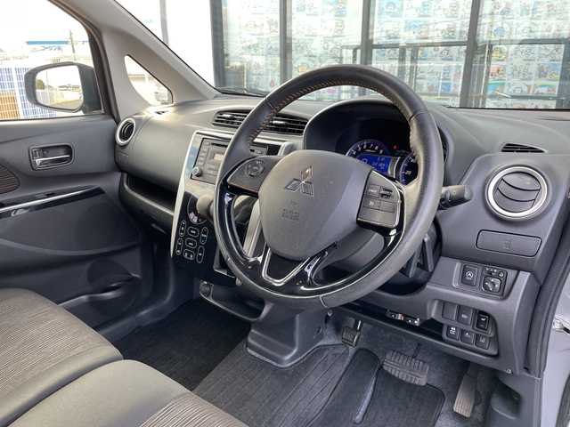 三菱 ｅＫカスタム アクティブギア 千葉県 2019(平31)年 2.2万km グレーＭⅡ 全周囲カメラ/衝突被害軽減システム/車線逸脱警報/クルーズコントロール/横滑り防止装置/ETC/アイドリングストップ/フォグランプ/オートライト/ウィンカーミラー/電動格納ミラー/純正15インチAW/シートヒーター/シートリフター/プッシュスタート/スマートキー/フロアマット/スペアキー/取扱説明書