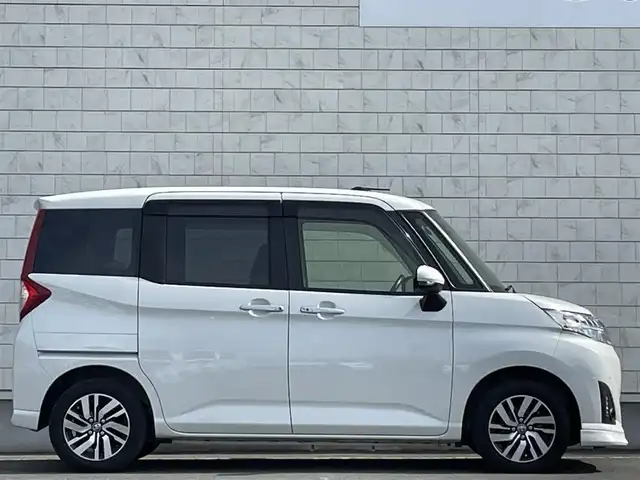 トヨタ ルーミー カスタムG 岩手県 2020(令2)年 5.3万km パールホワイトⅢ 禁煙車/4WD/両側パワースライドドア/純正9型ナビ/→フルセグTV/Bluetooth/CD/DVD/バックカメラ/ステアリングスイッチ/クルーズコントロール/前席シートヒーター/衝突軽減ブレーキ/コーナーセンサー/横滑り防止装置/オートライト/オートマチックハイビーム/LEDヘッドライト/フォグライト/〇プッシュスタート/〇電動格納ミラー/〇ウィンカーミラー/〇ドアバイザー/〇フロアマット/ドライブレコーダー/ETC2.0/スマートキー/スペアキー/取扱説明書