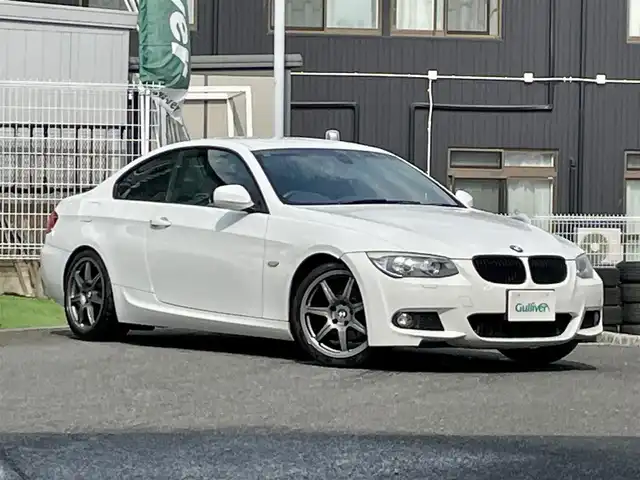 ＢＭＷ ３２０ｉ クーペ Mスポーツ 宮城県 2012(平24)年 8.2万km アルピンホワイトⅢ 純正メモリーナビ/（ＦＭ／ＡＭ／ＣＤ）/ドライブレコーダー（前方）　/アイドリングストップ　/スマートキー　/プッシュスタート　/横滑り防止装置　/電動格納ミラー