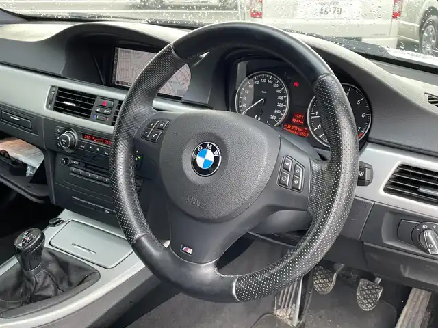 ＢＭＷ ３２０ｉ クーペ Mスポーツ 宮城県 2012(平24)年 8.2万km アルピンホワイトⅢ 純正メモリーナビ/（ＦＭ／ＡＭ／ＣＤ）/ドライブレコーダー（前方）　/アイドリングストップ　/スマートキー　/プッシュスタート　/横滑り防止装置　/電動格納ミラー