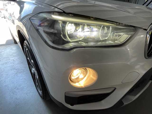 ＢＭＷ Ｘ１ xDrive 20i xライン ハイラインパッケージ 青森県 2016(平28)年 7.2万km 白 ４WD/黒革シート/純正メモリナビ/・CD/DVD/Bluetooth/バックカメラ/純正18インチＡＷ/前後ドライブレコーダー/前席シートヒーター/電動リアゲート/前席パワーシート/前後コーナーセンサー/純正フロアマット/LEDオートライト/プッシュスタート/スマートキー/取扱説明書/保証書/スペアキー