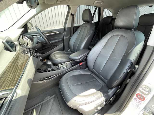 ＢＭＷ Ｘ１ xDrive 20i xライン ハイラインパッケージ 青森県 2016(平28)年 7.2万km 白 ４WD/黒革シート/純正メモリナビ/・CD/DVD/Bluetooth/バックカメラ/純正18インチＡＷ/前後ドライブレコーダー/前席シートヒーター/電動リアゲート/前席パワーシート/前後コーナーセンサー/純正フロアマット/LEDオートライト/プッシュスタート/スマートキー/取扱説明書/保証書/スペアキー