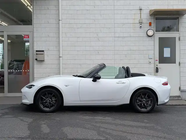 マツダ ロードスター RS 埼玉県 2015(平27)年 1.8万km クリスタルホワイトパールマイカ レカロ本革シート（BOSEヘッドスピーカー）/シートヒーター/スマートキーX2/ドライブレコーダー（ユピテル）/ETC/LEDヘッドライト/純正マツダコネクトナビ/TV/Bluetoothオーディオ/取扱説明書/整備記録簿