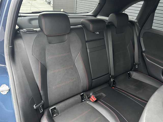 メルセデス・ベンツ Ｂ２００ｄ AMGライン 茨城県 2020(令2)年 5.1万km デニムブルー レーダーセーフティパッケージ　/ナビゲーションパッケージ /ACC /LKA /BSA /ナビ /12セグ /バックカメラ /CarPlay/BT /半革 /シートヒーター /パワーシート /LED /オートハイビーム /電動リアゲート /ETC2.0 /禁煙車