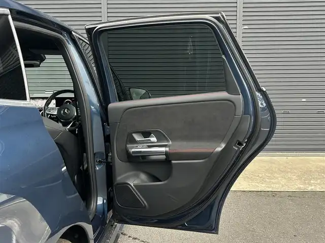 メルセデス・ベンツ Ｂ２００ｄ AMGライン 茨城県 2020(令2)年 5.1万km デニムブルー レーダーセーフティパッケージ　/ナビゲーションパッケージ /ACC /LKA /BSA /ナビ /12セグ /バックカメラ /CarPlay/BT /半革 /シートヒーター /パワーシート /LED /オートハイビーム /電動リアゲート /ETC2.0 /禁煙車