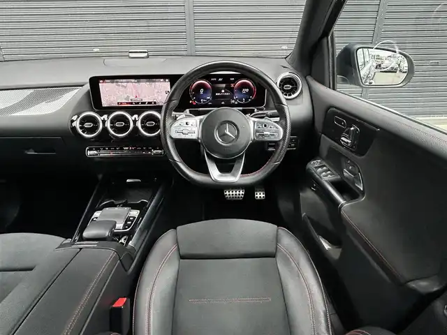 メルセデス・ベンツ Ｂ２００ｄ AMGライン 茨城県 2020(令2)年 5.1万km デニムブルー レーダーセーフティパッケージ　/ナビゲーションパッケージ /ACC /LKA /BSA /ナビ /12セグ /バックカメラ /CarPlay/BT /半革 /シートヒーター /パワーシート /LED /オートハイビーム /電動リアゲート /ETC2.0 /禁煙車
