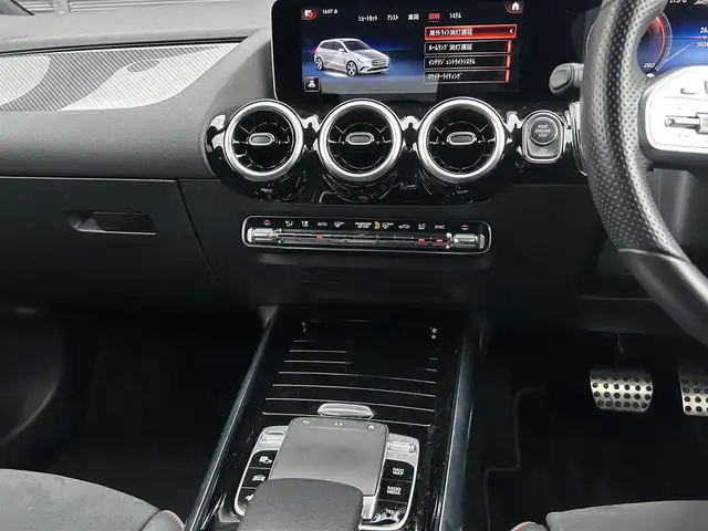 メルセデス・ベンツ Ｂ２００ｄ AMGライン 茨城県 2020(令2)年 5.1万km デニムブルー レーダーセーフティパッケージ　/ナビゲーションパッケージ /ACC /LKA /BSA /ナビ /12セグ /バックカメラ /CarPlay/BT /半革 /シートヒーター /パワーシート /LED /オートハイビーム /電動リアゲート /ETC2.0 /禁煙車