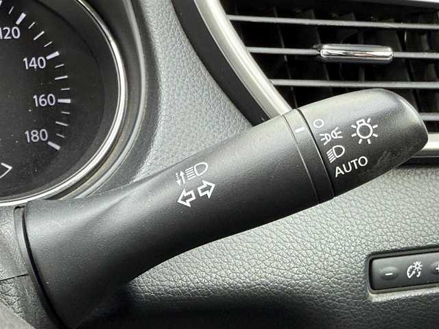 日産 エクストレイル 20X 茨城県 2014(平26)年 5.8万km ブリリアントホワイトパール (株)IDOMが運営する【じしゃロン水戸店】の自社ローン専用車両になりますこちらは現金またはオートローンご利用時の価格です。自社ローンご希望の方は別途その旨お申付け下さい/純正ナビ/フルセグＴＶ/シートヒーター/ＥＴＣ/バックカメラ/横滑り防止装置/ダウンヒルコントロールアシスト/オートライト/フロアマット/アイドリングストップ