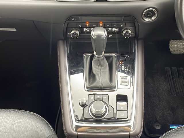 マツダ ＣＸ－８ 25T プロアクティブ 秋田県 2019(令1)年 5.2万km マシーングレープレミアムM 4WD/純正ナビ（CD/DVD/AM/FM/フルセグTV/Bluetooth）/オートクルーズコントロール/全方位カメラ/D席パワーシート/前席シートヒーター/ステアリングヒーター/ETC/コーナーセンサー/パワーバックドア/オートライト/オートハイビーム/LEDヘッドライト/ブレーキホールド/ブラインドスポットモニタリング (BSM)/スマートキー