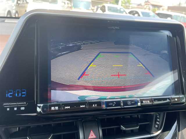 トヨタ Ｃ－ＨＲ G 島根県 2017(平29)年 4.1万km センシュアルレッドマイカ ＡＬＰＩＮＥ製１１型メモリナビ　/フルセグTV　/ＤＶＤ再生　/Ｂｌｕｅｔｏｏｔｈ接続　/バックカメラ　/ビルトインＥＴＣ　/アダプティブクルーズコントロール　/衝突軽減ブレーキ　/レーンキープアシスト/本革シート　/前席シートヒーター　/前後コーナーセンサー　/オートハイビーム／ライト/スマートキー/プッシュスタート/純正ＬＥＤヘッドライト　/社外１７インチアルミホイール/純正フロアマット