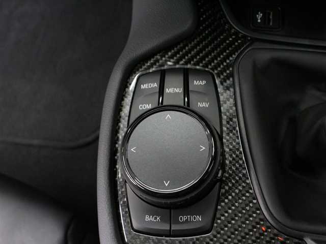 トヨタ スープラ RZ 三重県 2023(令5)年 1万km 青 OPブラック革シート/OPブラック革巻きステアリングホイール/プリクラッシュセーフティ/レーンディパーチャーアラート/ブラインドスポットモニター/アダプティブハイビーム/クルーズコントロール/クリアランスソナー/HDDナビゲーションシステム/・HDDナビ/・地デジTV/・HDDオーディオ/・8.8インチタッチディスプレイ/・Toyota Supra Connect/・Bluetooth/・USB入力端子/・カラーバックガイドモニター/JBLプレミアムサウンドシステム(12スピーカー)/バックカメラ/8.8インチTFTカラー液晶メーター/カラーヘッドアップディスプレイ/ユピテル前後ドライブレコーダー/純正19インチ10本スポークツヤ消ダークメタリック塗装鍛造アルミホイール/「Supra」ロゴ入brembo製レッドブレーキキャリパー/6灯式LEDヘッドランプ/・オートライト/アダプティブハイビーム/プッシュエンジンスタート/スマートキー×2/新車時保証書/取扱説明書