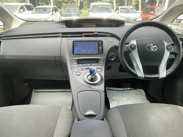 トヨタ プリウス S　LEDエディション 栃木県 2011(平23)年 14.4万km グレーメタリック (株)IDOMが運営する【じしゃロン宇都宮店】の自社ローン専用車両になります。こちらは現金またはオートローンご利用時の価格です。自社ローンご希望の方は別途その旨お申付け下さい/純正７インチナビ/(CD/DVD/Bluetooth)/フルセグTV/ビルトインETC/ステアリングスイッチ/電動格納ミラー/純正１５インチアルミホイール/オートライト/プッシュスタート/スマートキー