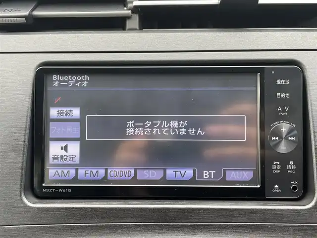 トヨタ プリウス S　LEDエディション 栃木県 2011(平23)年 14.4万km グレーメタリック (株)IDOMが運営する【じしゃロン宇都宮店】の自社ローン専用車両になります。こちらは現金またはオートローンご利用時の価格です。自社ローンご希望の方は別途その旨お申付け下さい/純正７インチナビ/(CD/DVD/Bluetooth)/フルセグTV/ビルトインETC/ステアリングスイッチ/電動格納ミラー/純正１５インチアルミホイール/オートライト/プッシュスタート/スマートキー