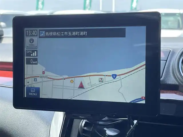 スズキ スイフト スポーツ セーフティPKG 島根県 2018(平30)年 5.7万km プレミアムシルバーメタリック 登録時走行距離56806km/ユピテルポータブルナビ/・ワンセグTV/・ミュージックサーバー/スズキセーフティサポート/・衝突軽減ブレーキ/・横滑り防止装置/・車線逸脱警報/・レーンキープアシスト/・レーダークルーズコントロール/・オートハイビーム/ETC/社外ドラレコ一体型デジタルミラー/D席シートヒーター/スマートキー/プッシュスタート /スペアキー