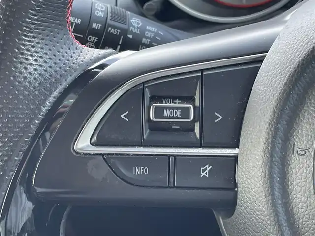 スズキ スイフト スポーツ セーフティPKG 島根県 2018(平30)年 5.7万km プレミアムシルバーメタリック 登録時走行距離56806km/ユピテルポータブルナビ/・ワンセグTV/・ミュージックサーバー/スズキセーフティサポート/・衝突軽減ブレーキ/・横滑り防止装置/・車線逸脱警報/・レーンキープアシスト/・レーダークルーズコントロール/・オートハイビーム/ETC/社外ドラレコ一体型デジタルミラー/D席シートヒーター/スマートキー/プッシュスタート /スペアキー