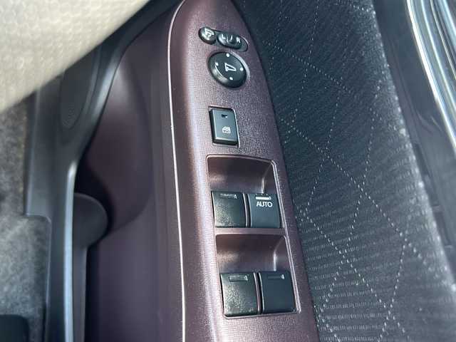 ホンダ Ｎ ＯＮＥ プレミアム ツアラー Lパッケージ 千葉県 2013(平25)年 13.7万km プレミアムブルームーンパール 社外HDDナビ【VIE-X08VS】/フルセグTV/DVD/CD/Bluetooth/ETC/クルーズコントロール/ETC/純正15インチアルミホイール/キセノンライト/フォグランプ/スマートキー/取扱説明書