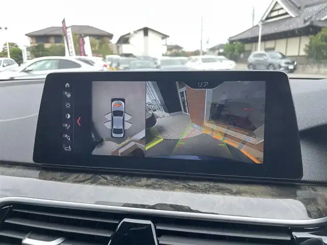 ＢＭＷ ５２３ｄ Mスポーツ 栃木県 2019(令1)年 4.9万km メディテラニアンブルー イノベーションパッケージ/ハイラインパッケージ/ブラックキドニーグリル/トランクスポイラー/コンフォートアクセス/インテリジェントセーフティ/ナビ/フルセグTV/全方位カメラ/ETC/ヘッドアップディスプレイ/ジェスチャーコントロール/パーキングアシスト /レーンキープアシスト/ブラインドスポット /黒革シート/パワーシート /全席シートヒーター /パワートランクリッド/PDC/ディスプレイキーあり
